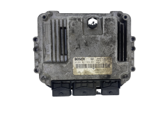 Ohjausyksikkö 0281011549 8200391966 8200370779 Renault Bosch 51699