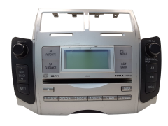 Radio-CD-soitin Toyota Yaris 86120-0D210 CQ-TS0570LC W58824 1232