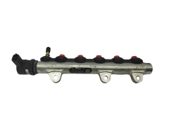 Polttoaineruisku 8200409413 0445214062 Bosch Renault 2.0 DCI 0281002753