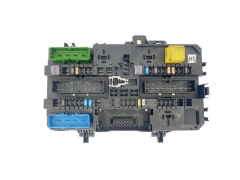 Sulaketaulu 13222173 5DK008669-33 Opel GM Hella