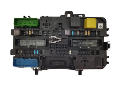 Ohjausyksikkö 13206762 5DK008669-32 HK Opel GM Hella 2435
