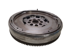 Vauhtipyörä 9646735680 2.0 HDI Citroen Peugeot S5