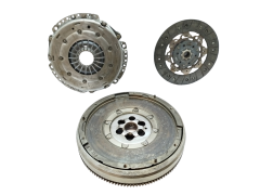 Kaksoismassavauhtipyörä + kytkin 0532T6 9685772280 9813672180 1.6 THP Peugeot