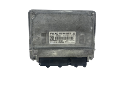 Ohjausyksikkö 03E906023B 5WP40845 04 Skoda VW Siemens 49327