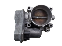 Kaasuläpän venttiili 24459501 Opel Chevrolet Saab GM 1058