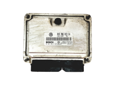 Ohjausyksikkö 045906019CA 0281012195 VW Bosch 30009