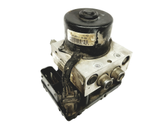 Abs-pumppu Chrysler Voyager 04686702AAC P04721427AC Ate