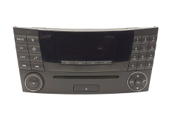 Radio-CD-soitin Mercedes-Benz A2118209889 MF2311