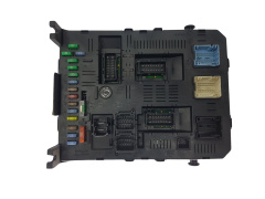 Ohjausyksikkö BSI 2004 H05-01 9660105980 PSA Johnson Controls 1988