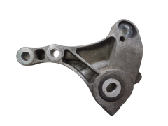 Kiinnike, Kannatin Opel Astra K 13364130 GM