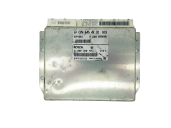 Ohjausyksikkö Mercedes 0295454232Q02 0265109477 Bosch 31015