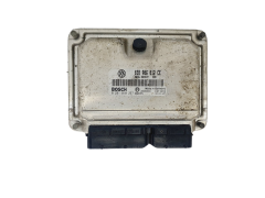 Ohjausyksikkö 038906012CE 0281010257 Skoda VW Bosch 44710