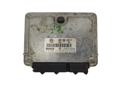 Ohjausyksikkö 038906018P 0281001720 Volkswagen Bosch 3725