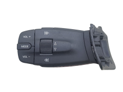 Radion Kaukosäädin Seat Ibiza 3 5J0959849