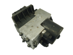 Abs-pumppu ESP Mercedes W168 A0044310912 0265202461 Bosch 67713
