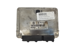 Ohjausyksikkö 038906018P 0281001720 Volkswagen Bosch 3304