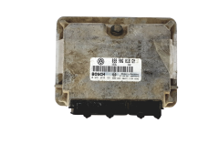 Ohjausyksikkö 038906018GM 0281010181 VW Bosch