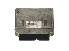 Ohjausyksikkö 03E906033L 5WP40194 05 VW Siemens 29307