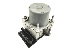 Abs-pumppu Opel Corsa C 13182319 0265800443 Bosch 45611