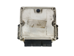 Ohjausyksikkö 0281010819 8200039569 8200166362 Fiat Renault Bosch 39378
