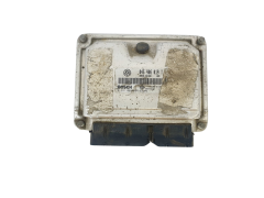 Ohjausyksikkö 045906019T 0281001804 VW Bosch 38100