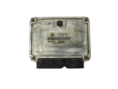 Ohjausyksikkö 045906019C 0281010697 VW Bosch 16601