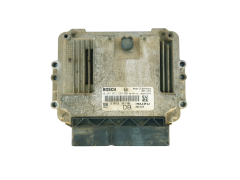 Ohjausyksikkö Opel 55560810DB 0281012694 Bosch GM 32943