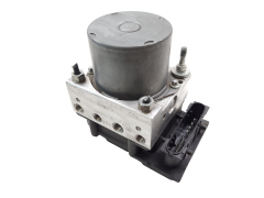 Abs-pumppu Opel Corsa C 13182319 0265800443 0265231583 Bosch 1165