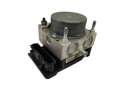 Abs-pumppu Renault Clio 3 8200747140 0265800559 0265232077 Bosch 4744