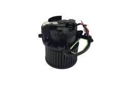 Lämmityspuhaltimen Moottori Renault T911738 272109102R Valeo 3311