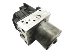 Abs-pumppu Ford Mondeo 1S71-2M110-AE 0265800007 Bosch 36393