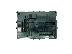 Ohjausyksikkö BCM L2CR 19759041 8201054128 Renault 31448