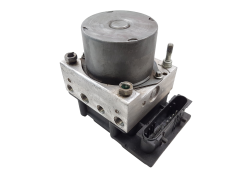 Abs-pumppu Renault 8200129951 0265231359 0265800329 Bosch 1271