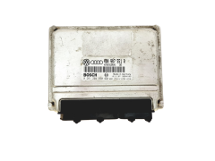 Moottorin Ohjausyksikkö VW Audi 4D0907551R 0261204690 Bosch 29494