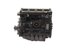 Moottorilohko 7701470282 F3P674 1,8 Laguna Renault