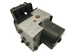 Abs-pumppu Mercedes C A0034313312 0265213401 Bosch 61611