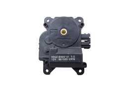 Askelmoottori Mazda 3 HB601BN8V-01 861000-0990