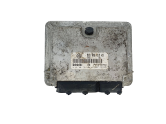 Ohjausyksikkö 038906018AS 0281001724 VW Bosch