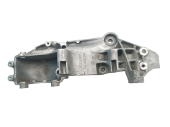 Moottorin kiinnike 8200881264 2.0 2.3 DCI Renault Opel Nissan