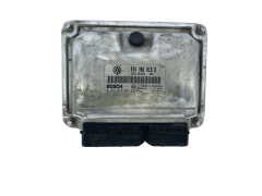 Ohjausyksikkö 074906018B 0281010084 VW Bosch 48734