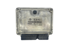Ohjausyksikkö 045906019C 0281010697 VW Bosch 56055