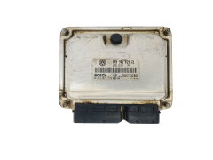 Ohjausyksikkö 045906019CE 0281013179 Skoda Bosch 39276