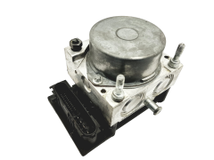 Abs-pumppu Renault Modus 8200747138 0265800558 Bosch 37461