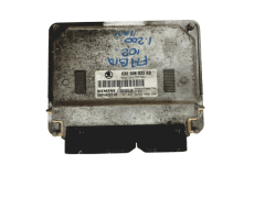 Ohjausyksikkö 03E906033AB 5WP44223 02 Skoda Siemens 21298