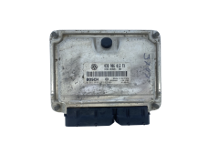 Ohjausyksikkö 038906012FK 0281010683 Seat Bosch 59938