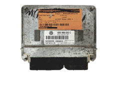 Ohjausyksikkö 03D906032C 5WP40124 03 VW Siemens 18874