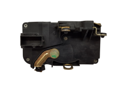 Oven lukitusmekanismi Oikea Etu 9136J0 Peugeot 206 Kiekert 10627