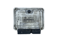 Ohjausyksikkö VW 038906012L 0281010112 Bosch 54605