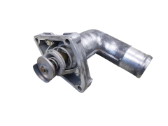 Termostaatin Kotelo 21200JA10A 3.5 V6 Nissan Renault
