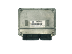Ohjausyksikkö 03E906033 5WP40163 04 VW Siemens 32453